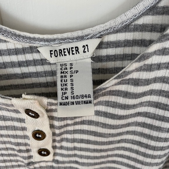 Striped Tank Top - Picture 3 of 4